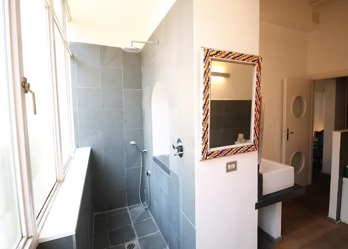 Apartament The Trevi Fountain And Spanish Steps Experience Rzym